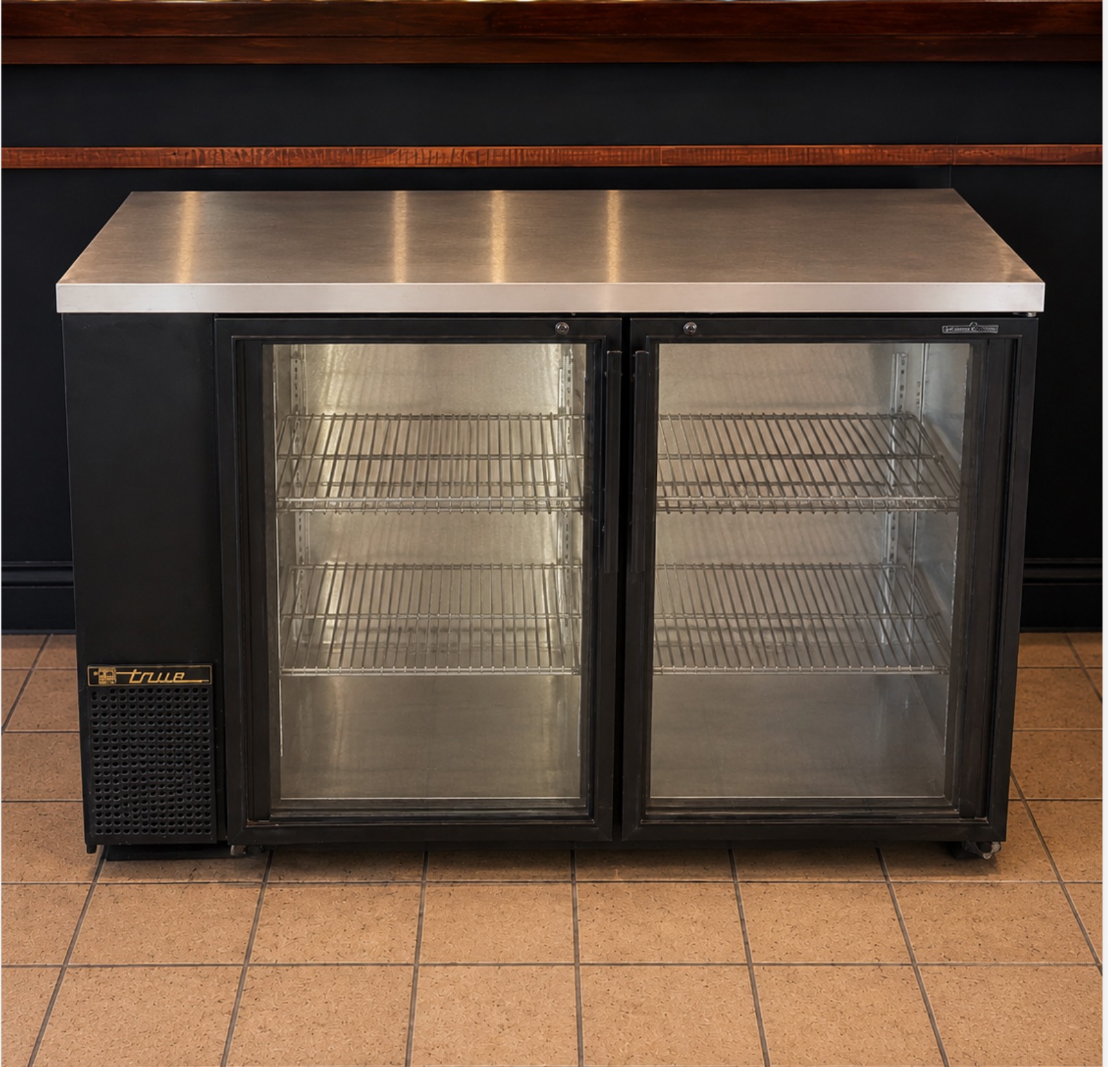 True TBB-24-60G-LD Back Bar Cooler Glass Doors – Good